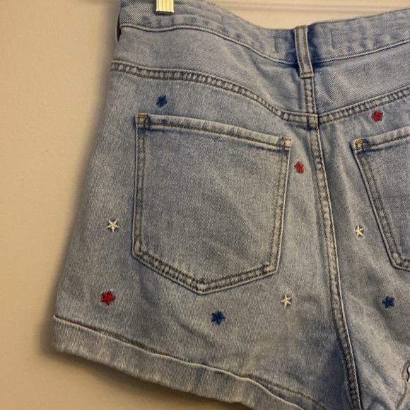 ⭐️ PacSun Embroidered Star Spangled detail High Rise  denim shorts size 30 - Picture 7 of 12